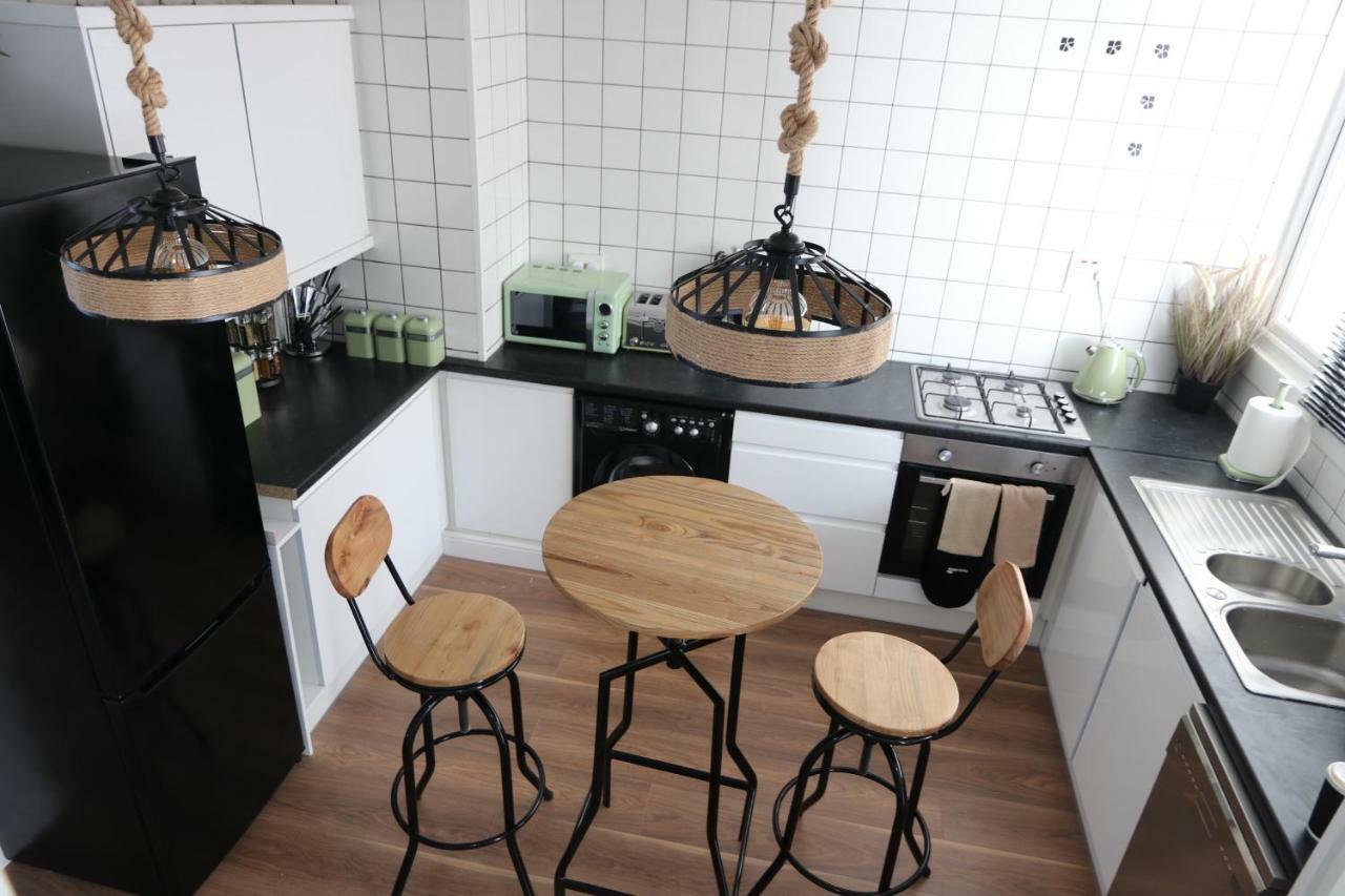 Holyrood Skyline Apartment Эдинбург Экстерьер фото